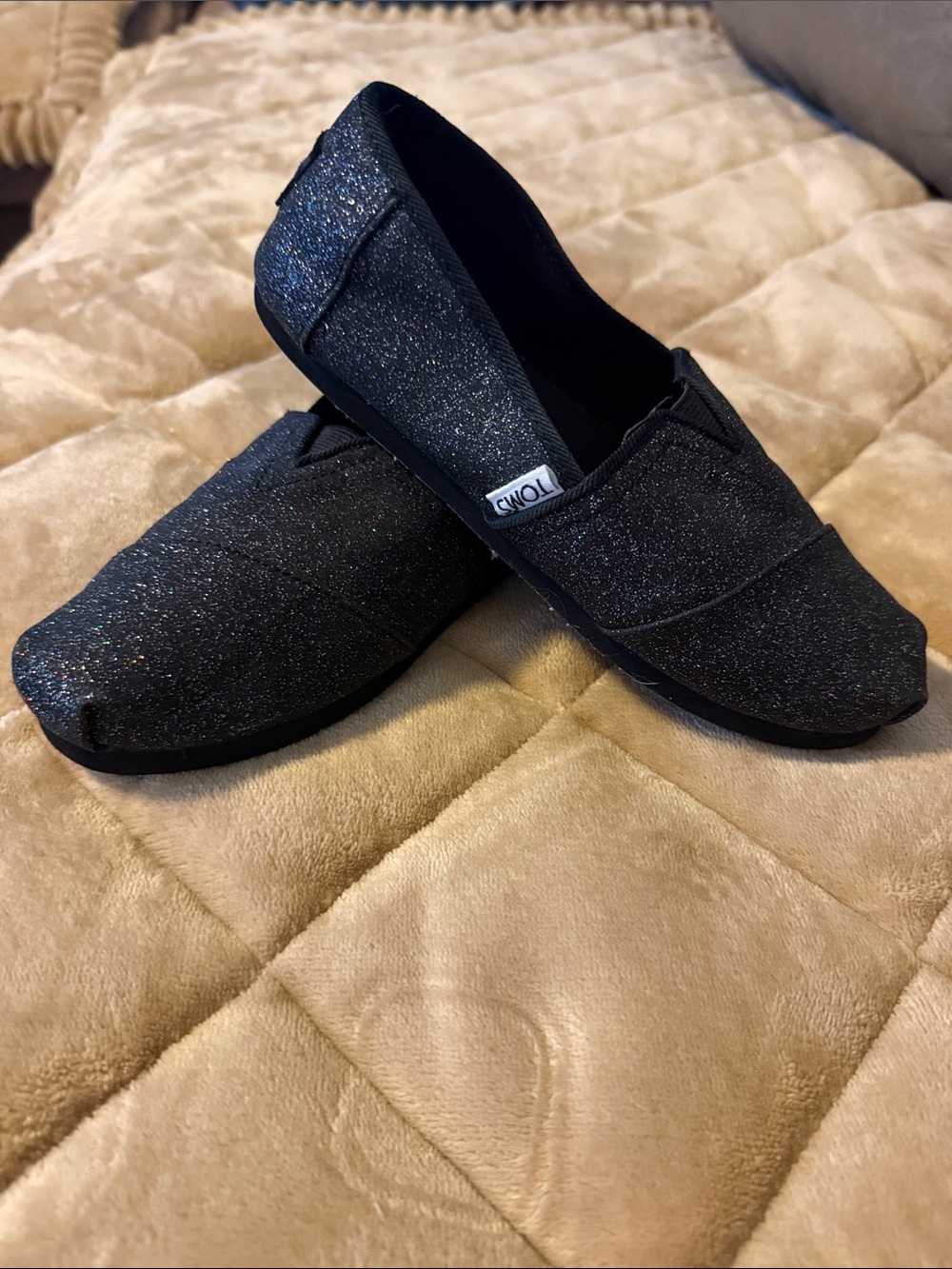 Toms Little girls Black Glitter Slip-On Loafers